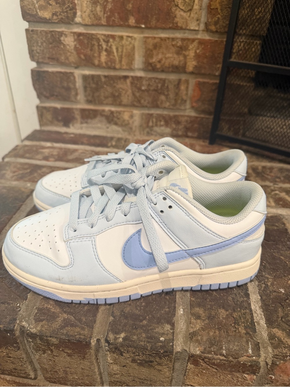 Nike Low-Top Sneakers in White and Light Blue